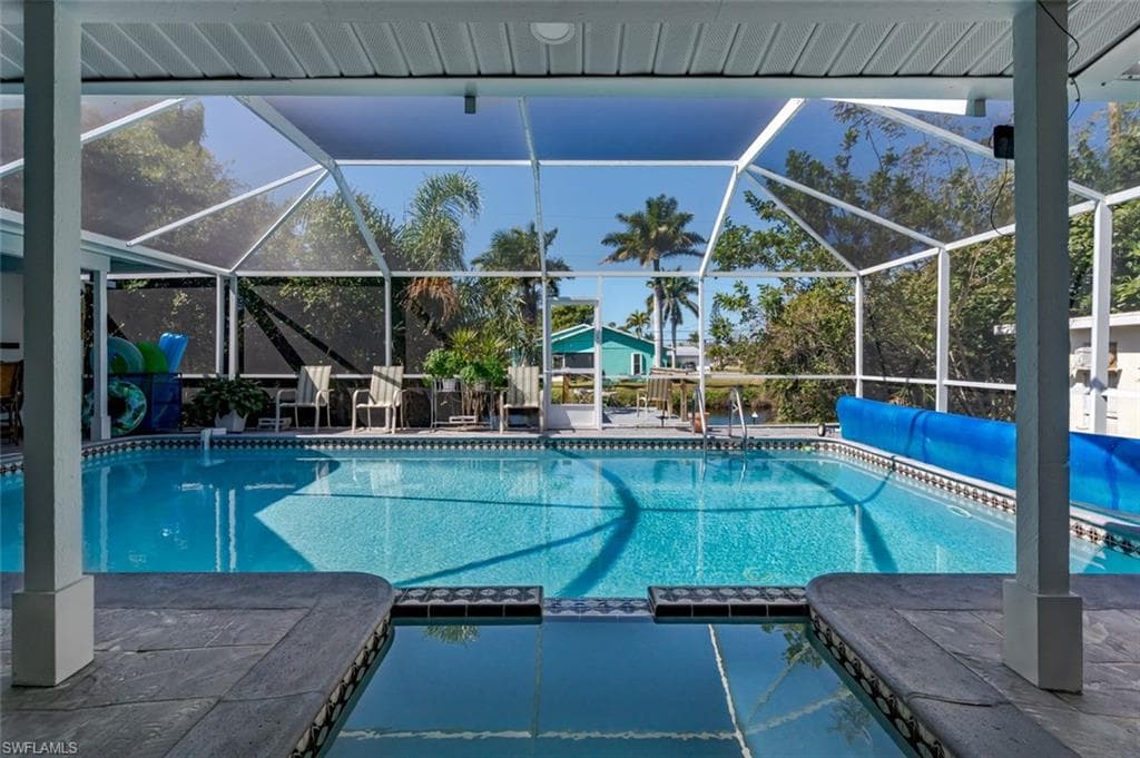 661 Valley DR-6