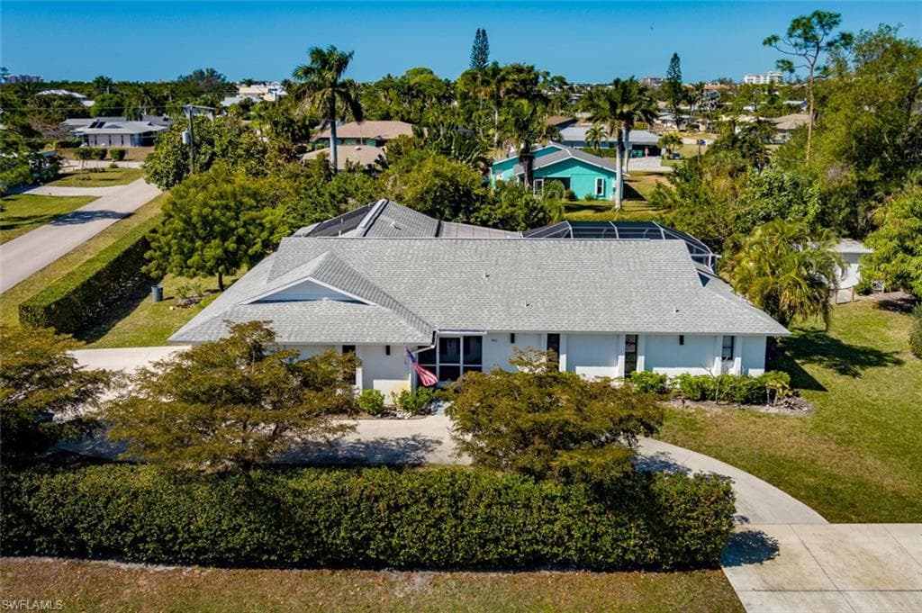 661 Valley DR-37
