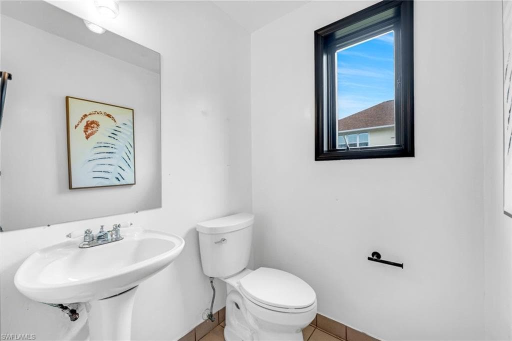 7239 Hendry Creek DR, FORT MYERS FL 33908-22