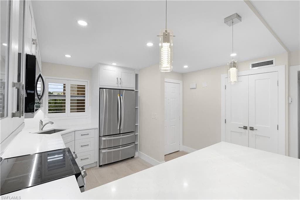 57 High Point CIR W 104-7