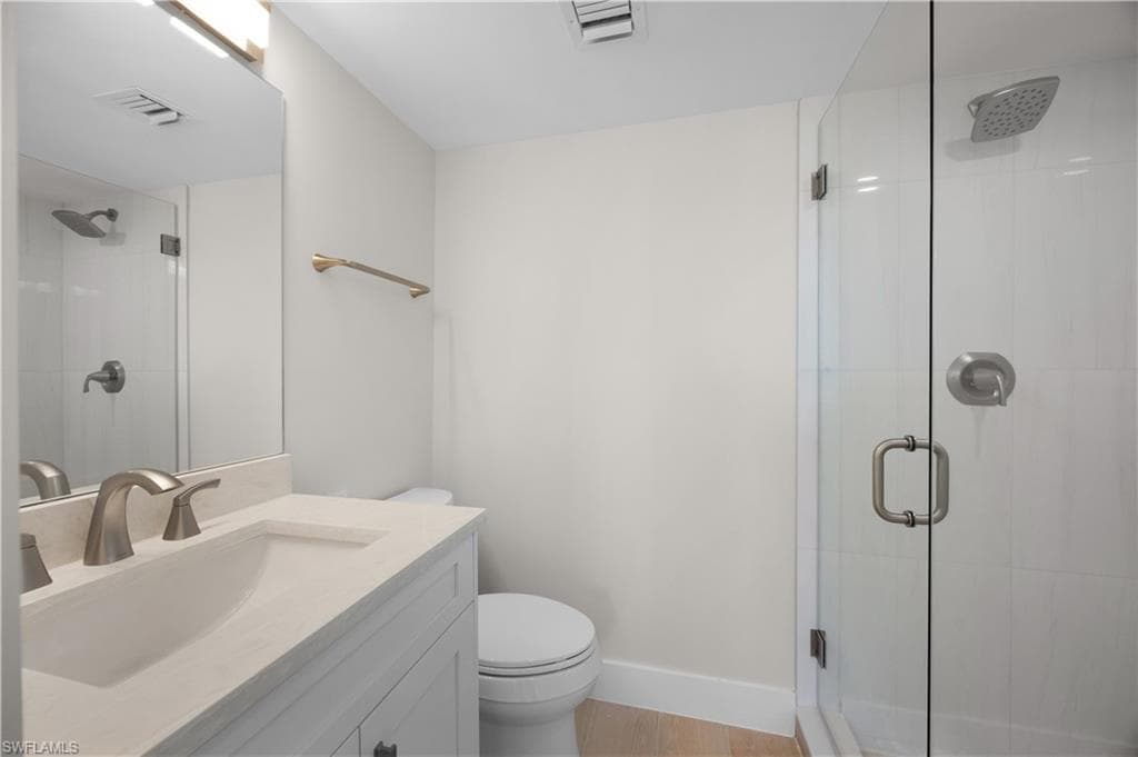 21 High Point CIR E 409-12