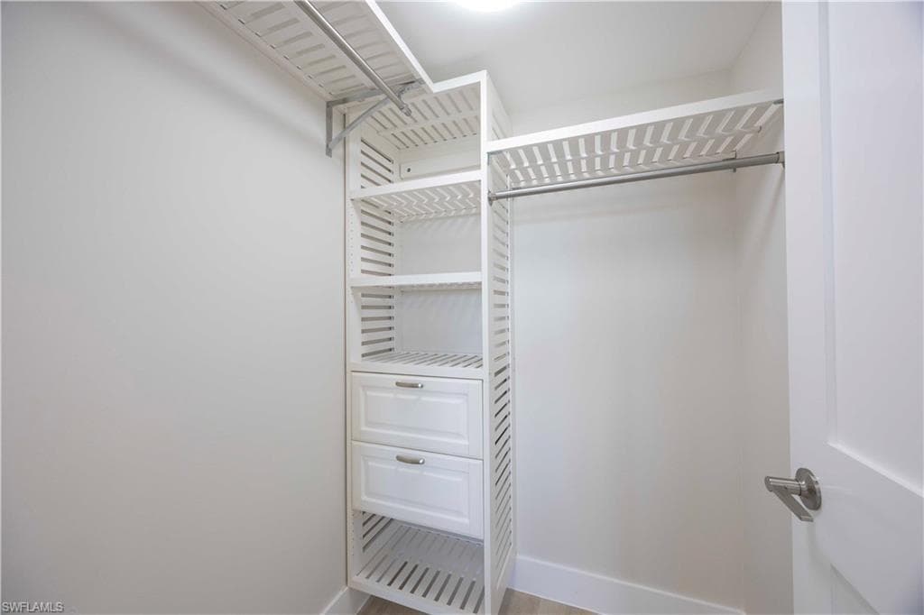 21 High Point CIR E 409-8