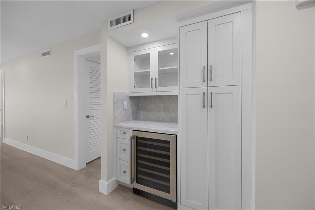 21 High Point CIR E 409-24