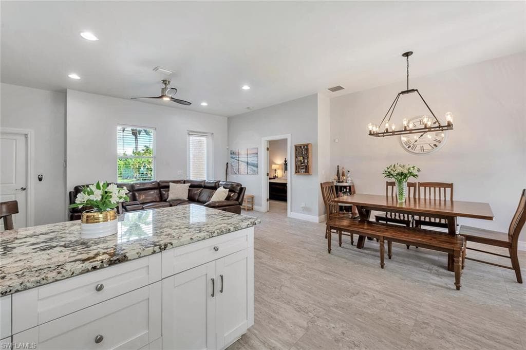 3196 Connecticut AVE, NAPLES FL 34112-15