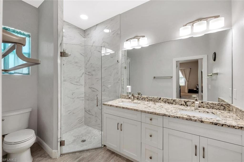 3196 Connecticut AVE, NAPLES FL 34112-19