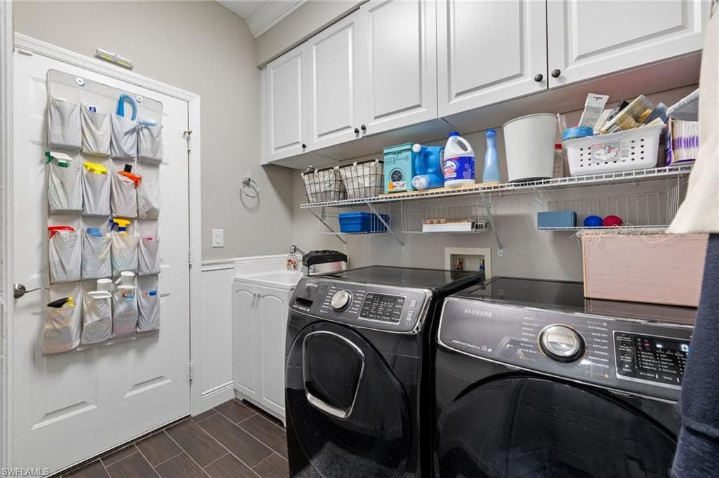 9154 Estero River CIR-19