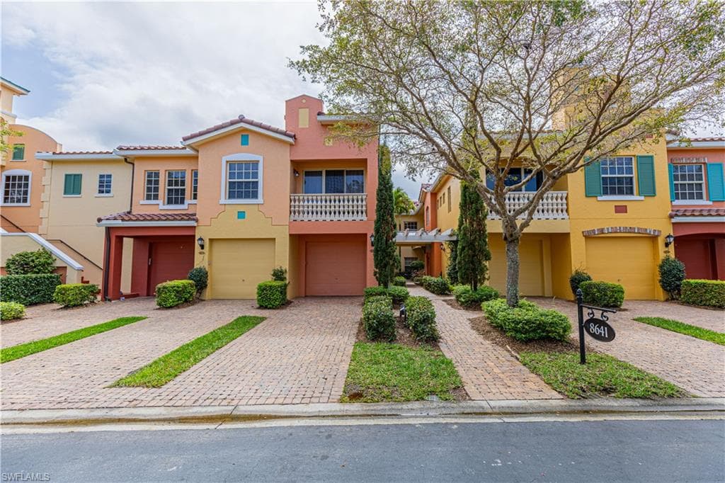 8641 Piazza Del Lago CIR 203-5