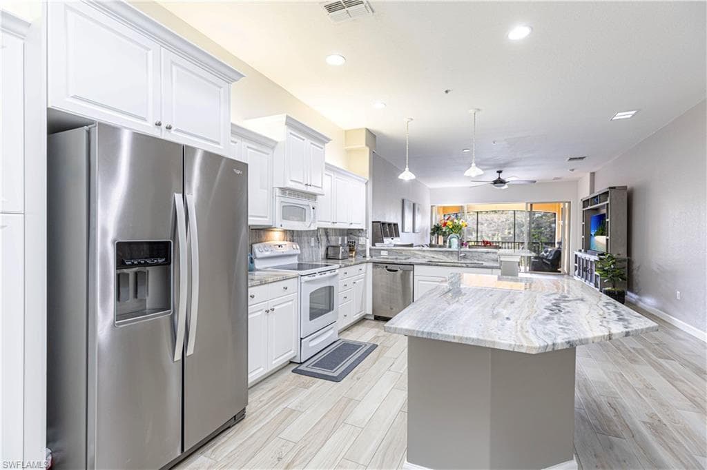 8641 Piazza Del Lago CIR 203-2