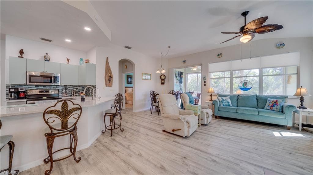 3181 Matecumbe Key RD 4-3