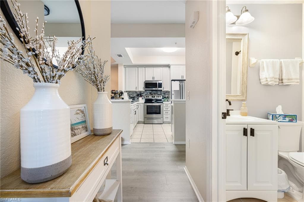 9055 Colby DR 2213-3