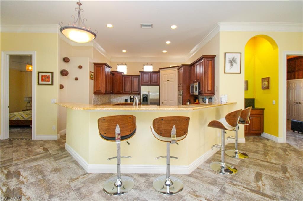 627 Soliel DR-11