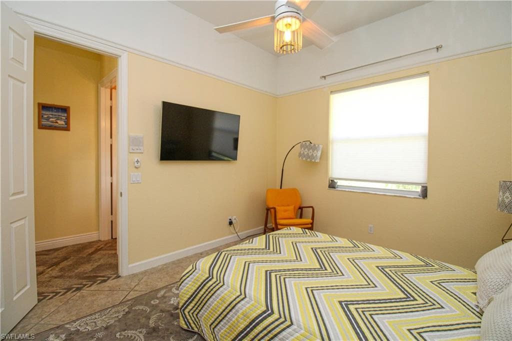627 Soliel DR-37