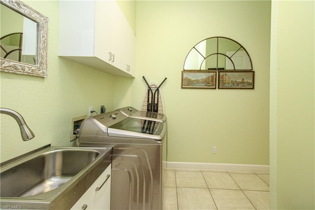 627 Soliel DR-39