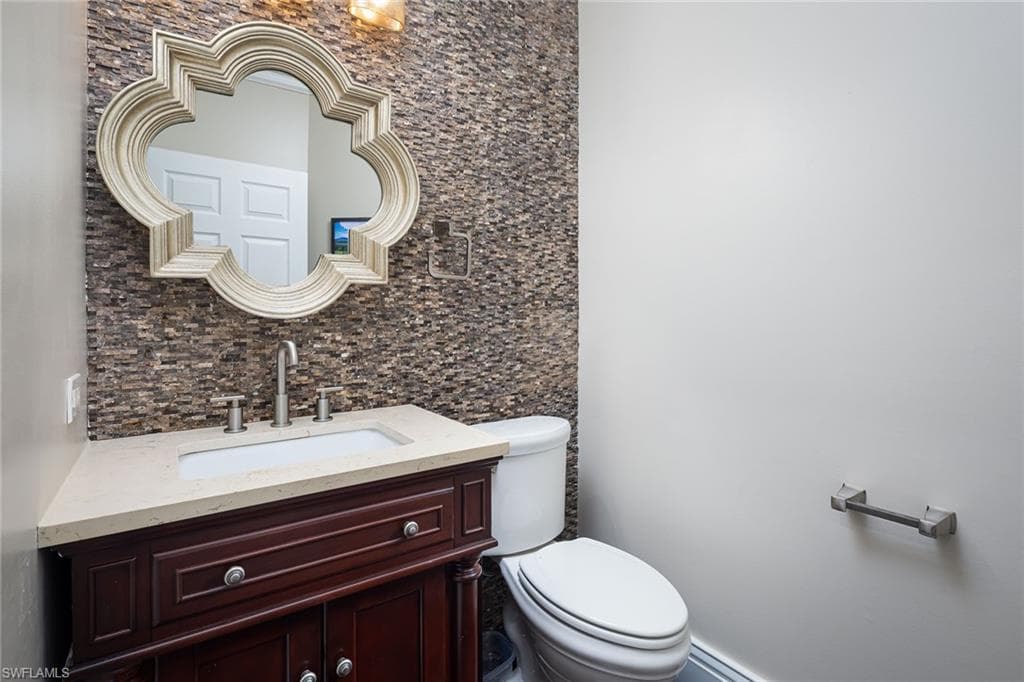 3042 Driftwood WAY 4808-12