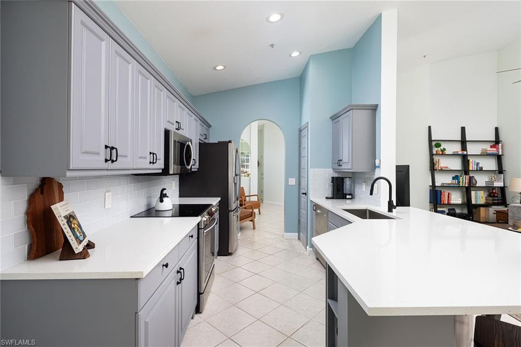 3042 Driftwood WAY 4808-2