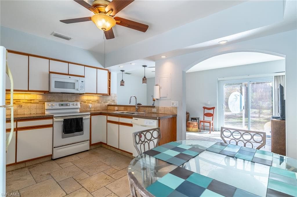 2940 Newman DR-16