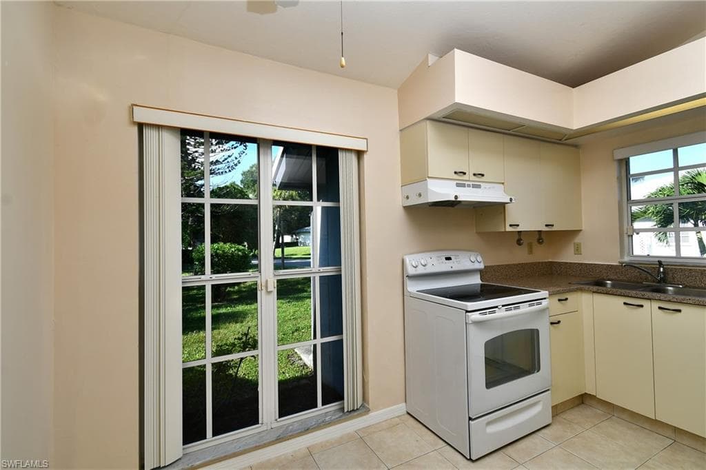 10655 Vanceboro CT-9