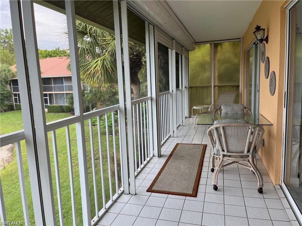 1615 Windy Pines DR # 10, NAPLES FL 34112-10