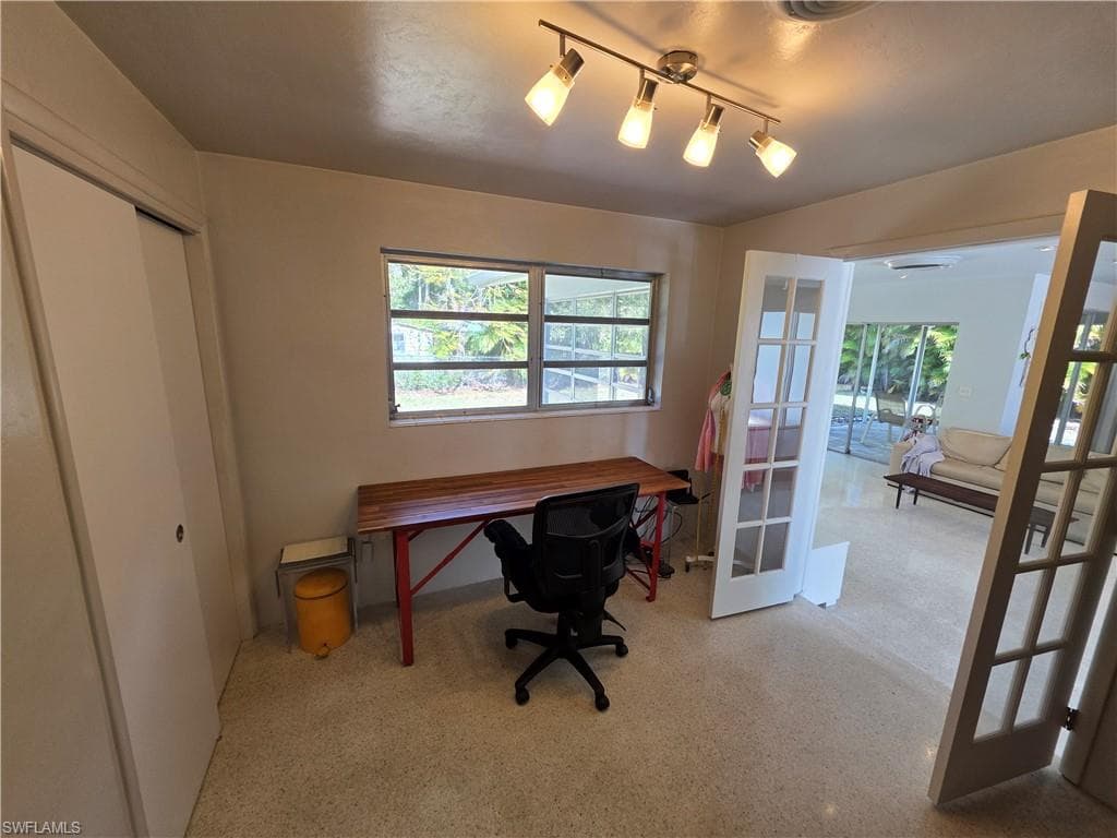 1557 Moreno AVE, FORT MYERS FL 33901-12