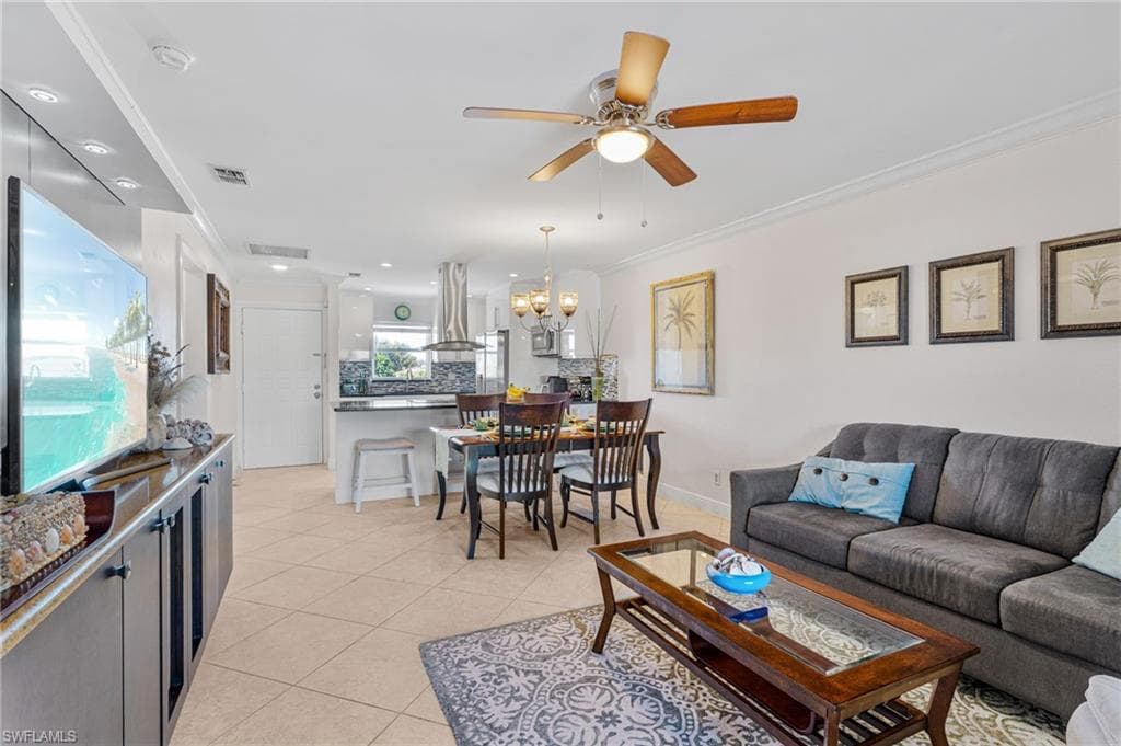 4616 Skyline BLVD 207-8