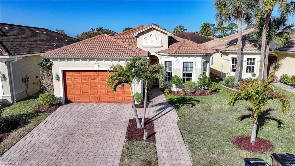 9149 Leatherwood LOOP, LEHIGH ACRES FL 33936-1