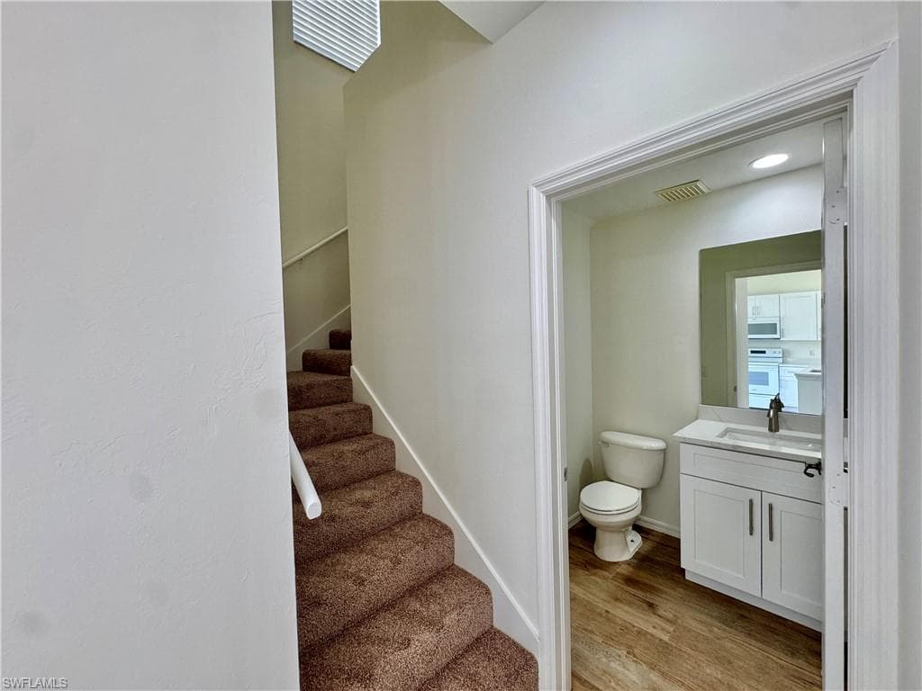 3255 Tamara DR 4-9