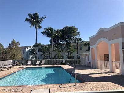 3255 Tamara DR 4-32