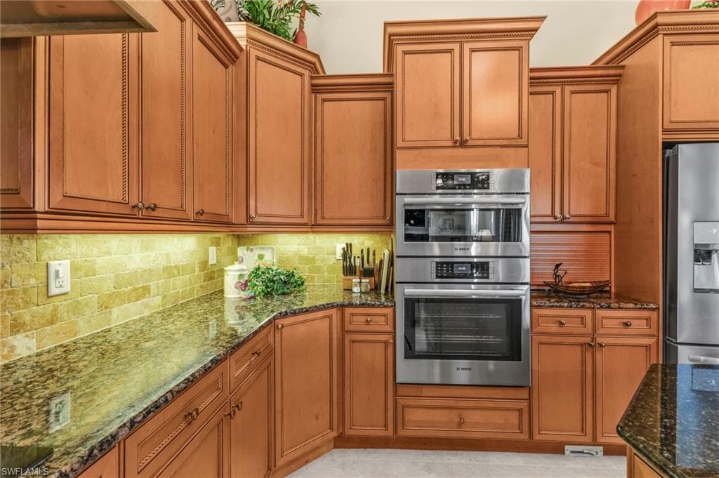 5021 Sable Key CIR-12