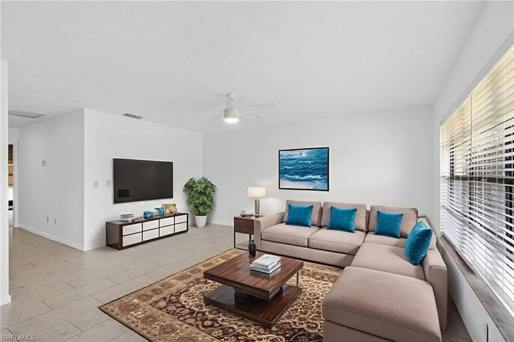 3916 SE 11TH PL 503-22