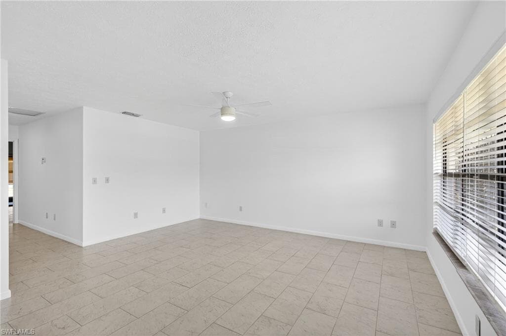 3916 SE 11TH PL 503-6