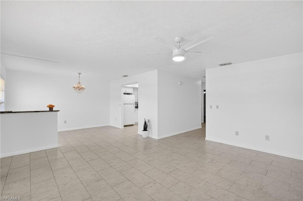 3916 SE 11TH PL 503-4
