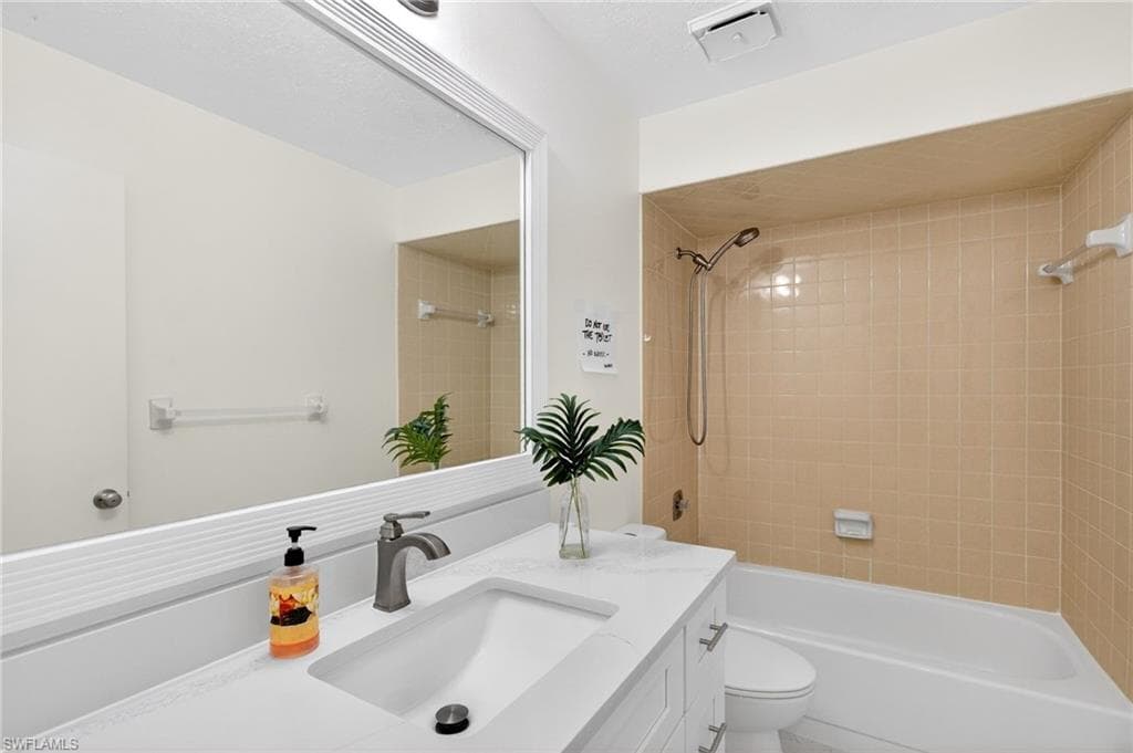 3916 SE 11TH PL 503-17
