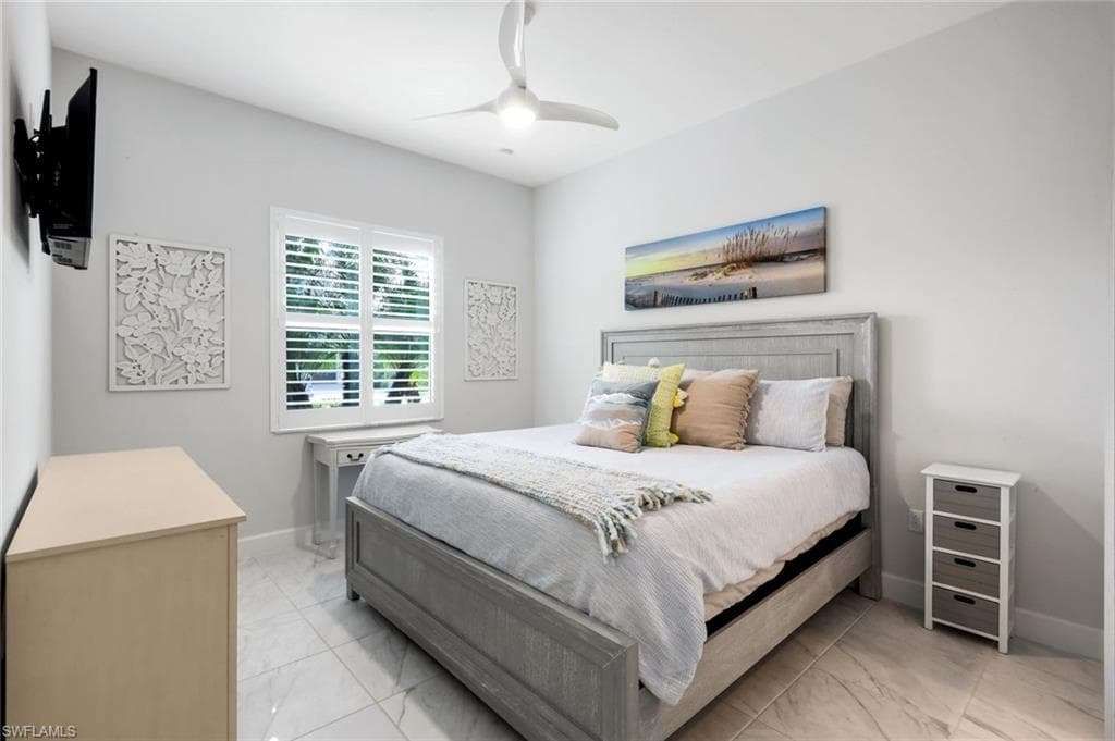 28440 Burano DR-16