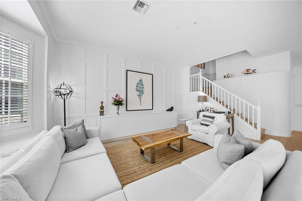 443 8th AVE S 104-5
