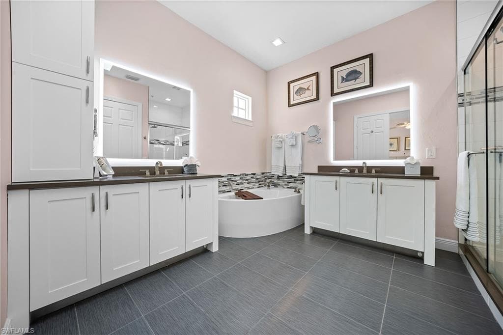 443 8th AVE S 104-23