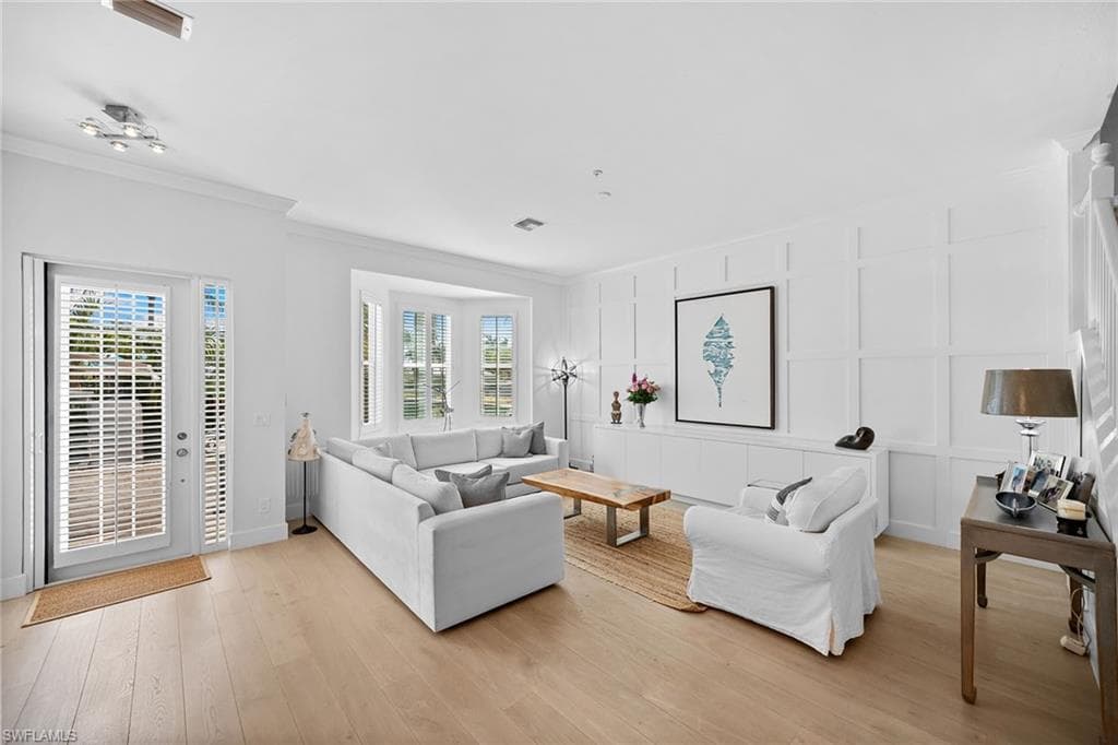 443 8th AVE S 104-3