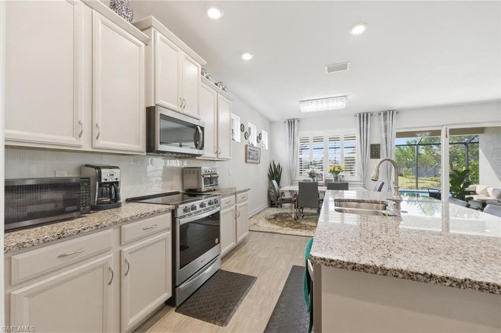 28076 SEASONS TIDE AVE, BONITA SPRINGS FL 34135-9