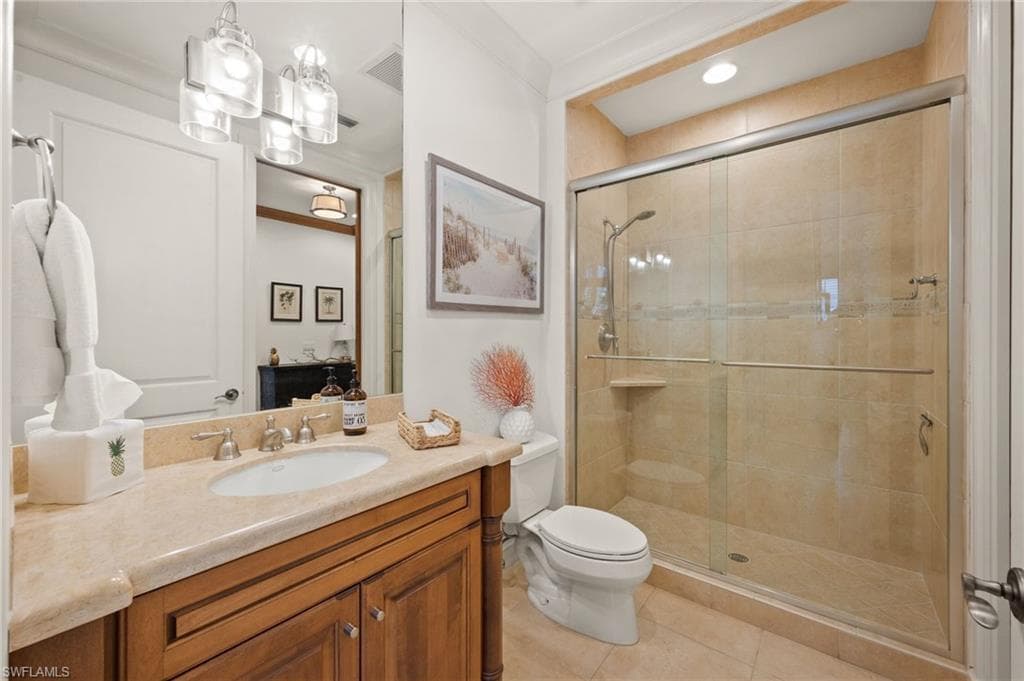 380 10TH ST S 202-17