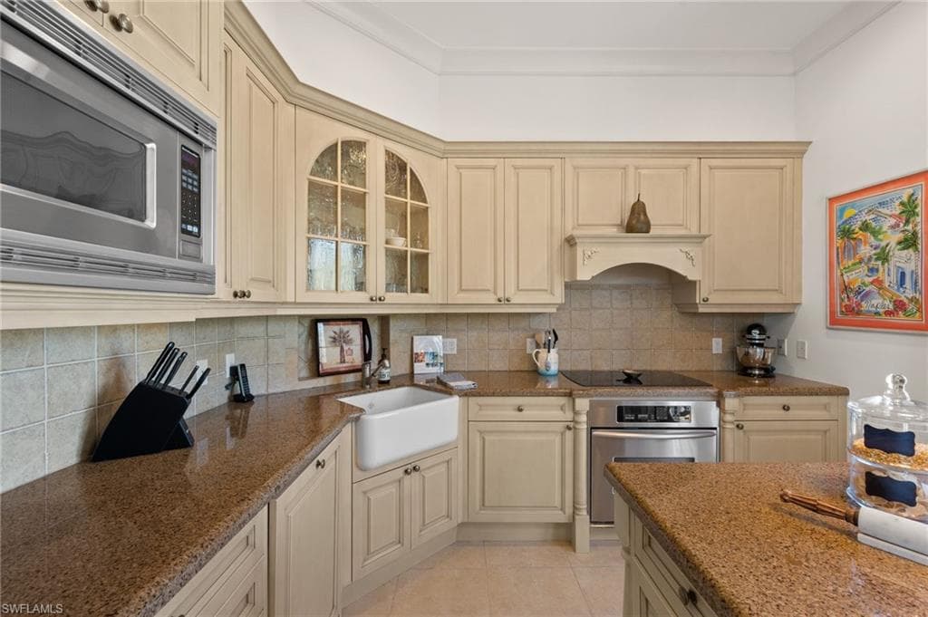 380 10TH ST S 202-10