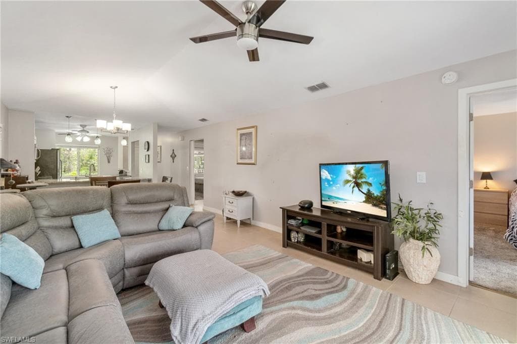 5700 Woodmere Lake CIR E201-5