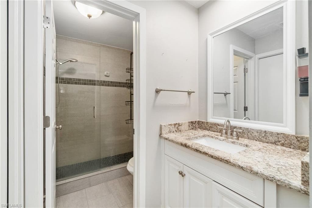 5700 Woodmere Lake CIR E201-11