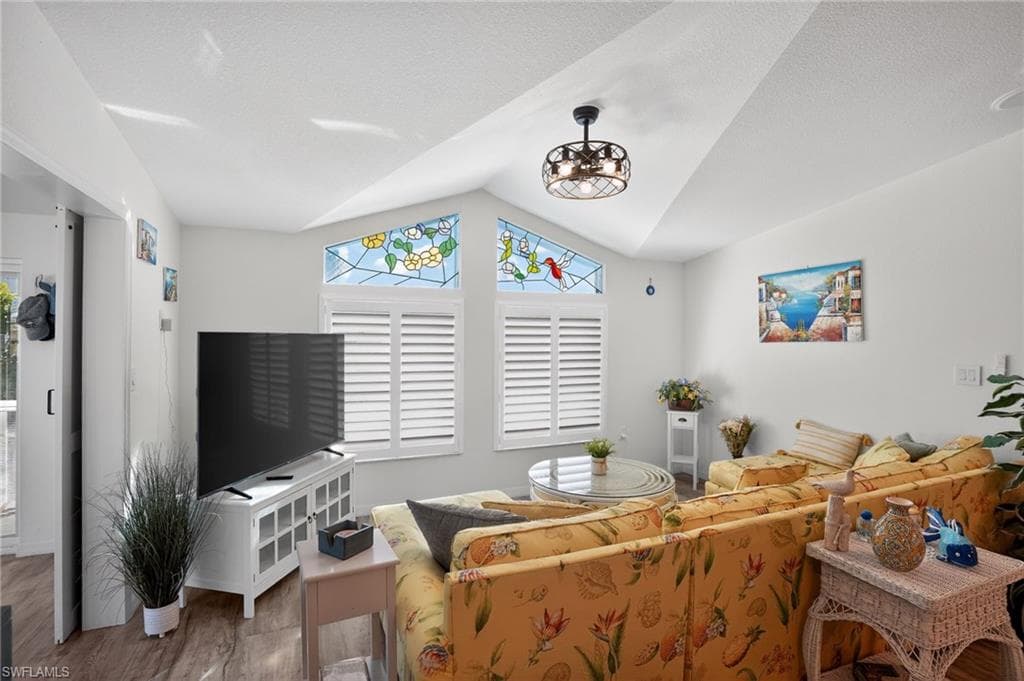 1595 Main ST-10