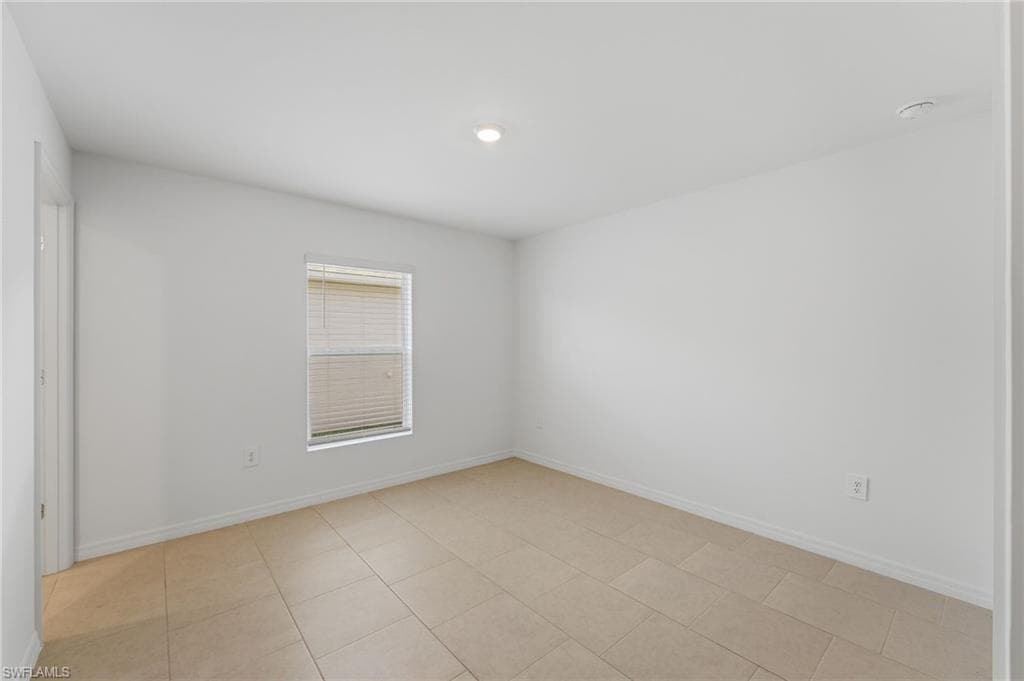11913 Savanna Lakes BLVD, LEHIGH ACRES FL 33974-6