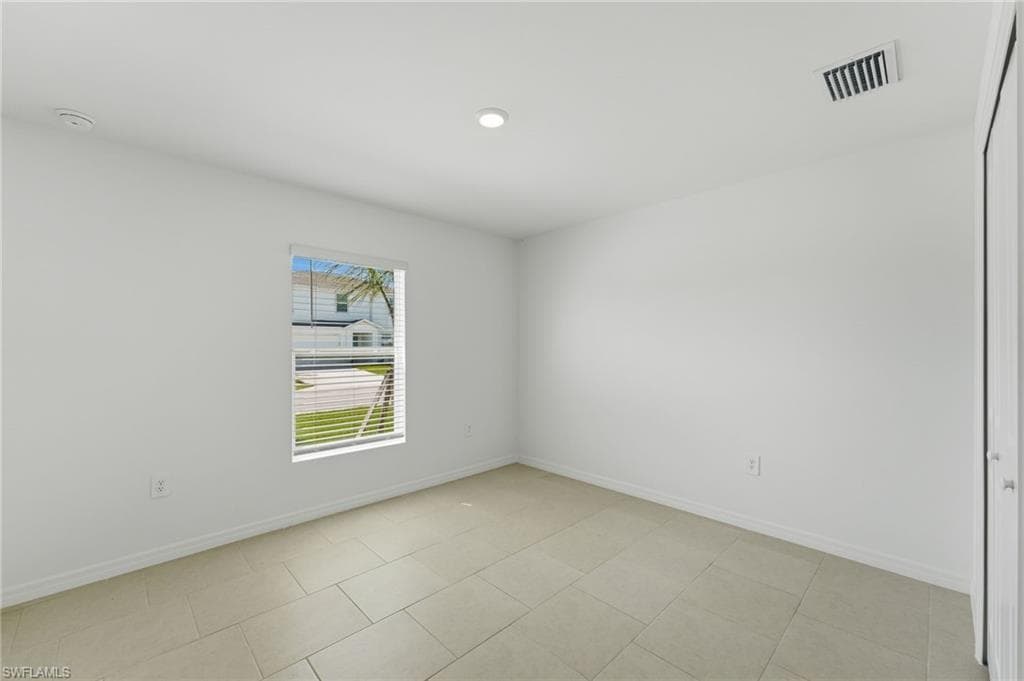 11913 Savanna Lakes BLVD, LEHIGH ACRES FL 33974-3