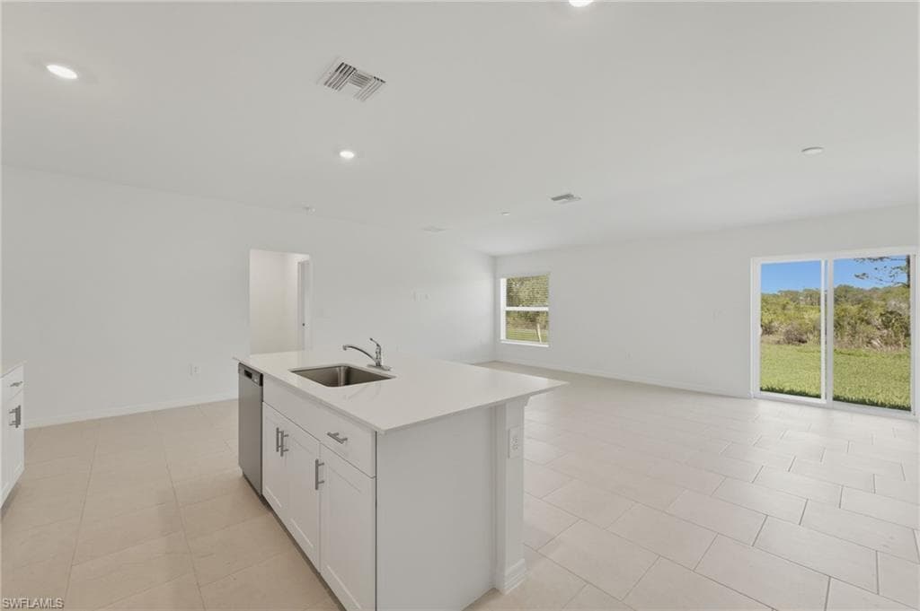 11913 Savanna Lakes BLVD, LEHIGH ACRES FL 33974-7