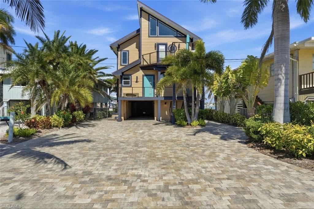 280 Primo DR, FORT MYERS BEACH FL 33931-1