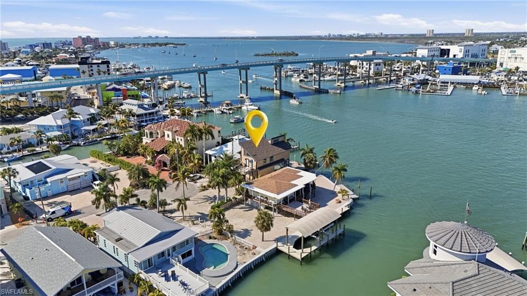 280 Primo DR, FORT MYERS BEACH FL 33931-4
