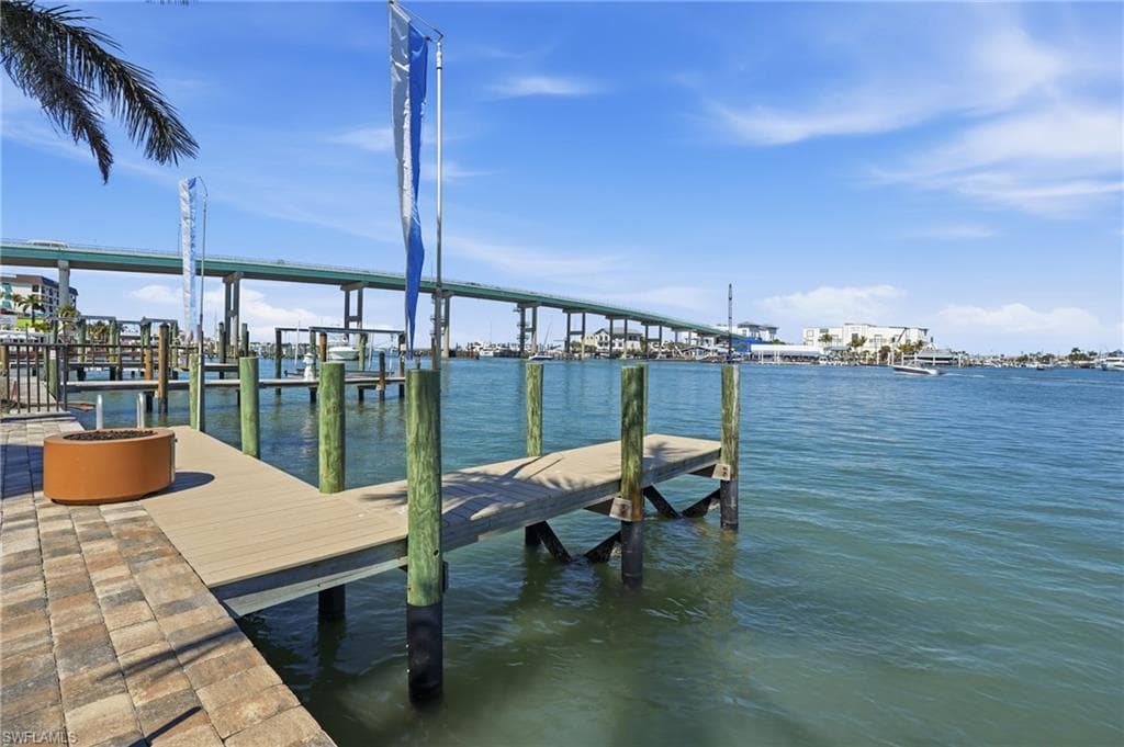 280 Primo DR, FORT MYERS BEACH FL 33931-33