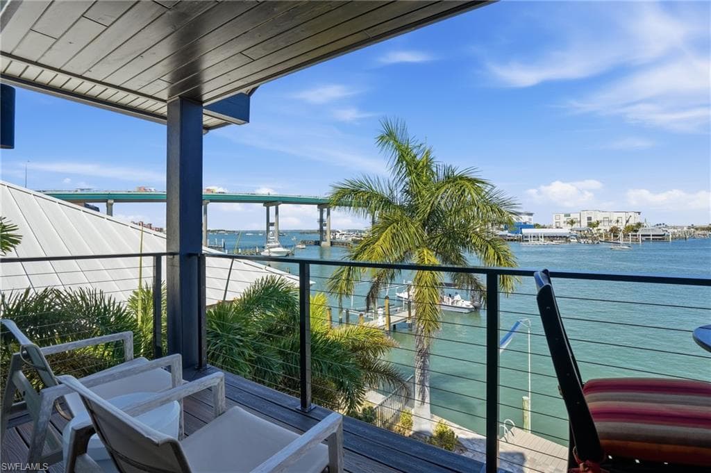280 Primo DR, FORT MYERS BEACH FL 33931-17