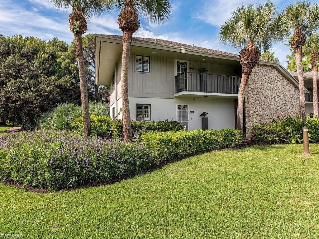 746 Eagle Creek DR 101-8